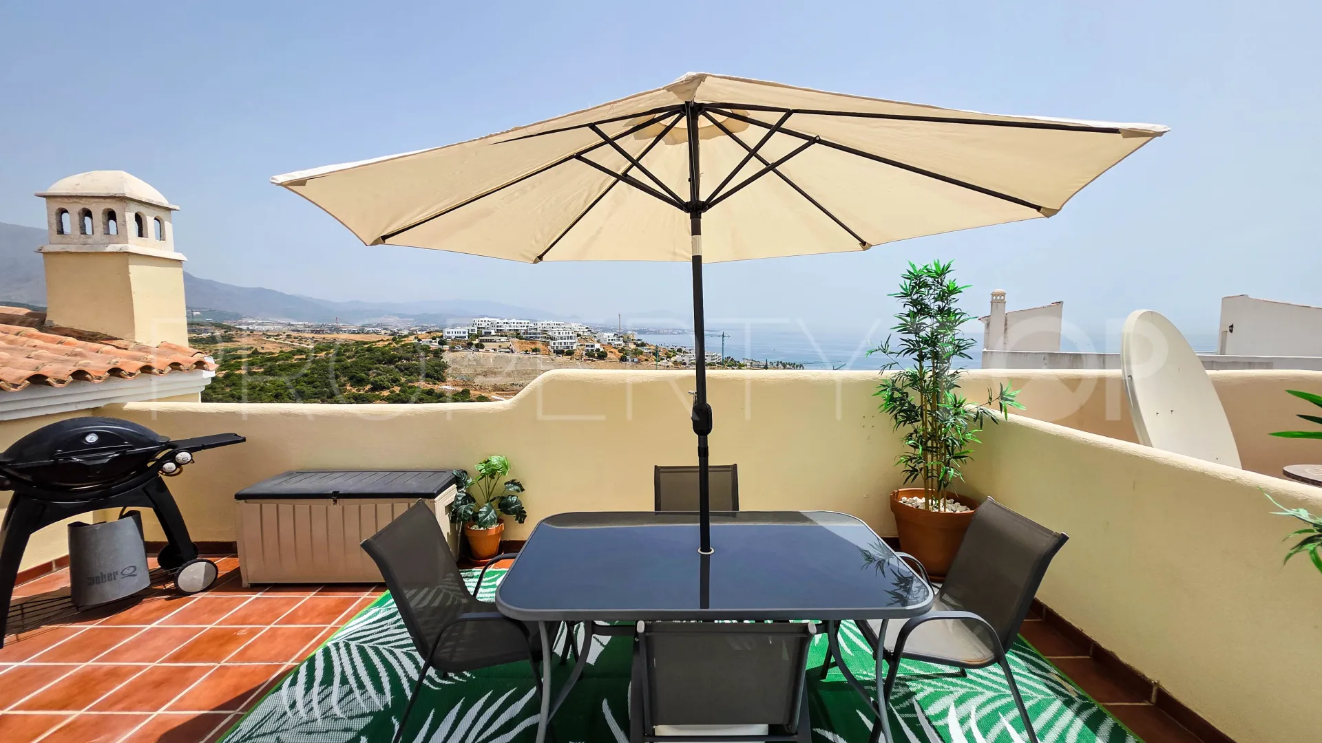 Buy Bahia de Casares duplex penthouse with 3 bedrooms