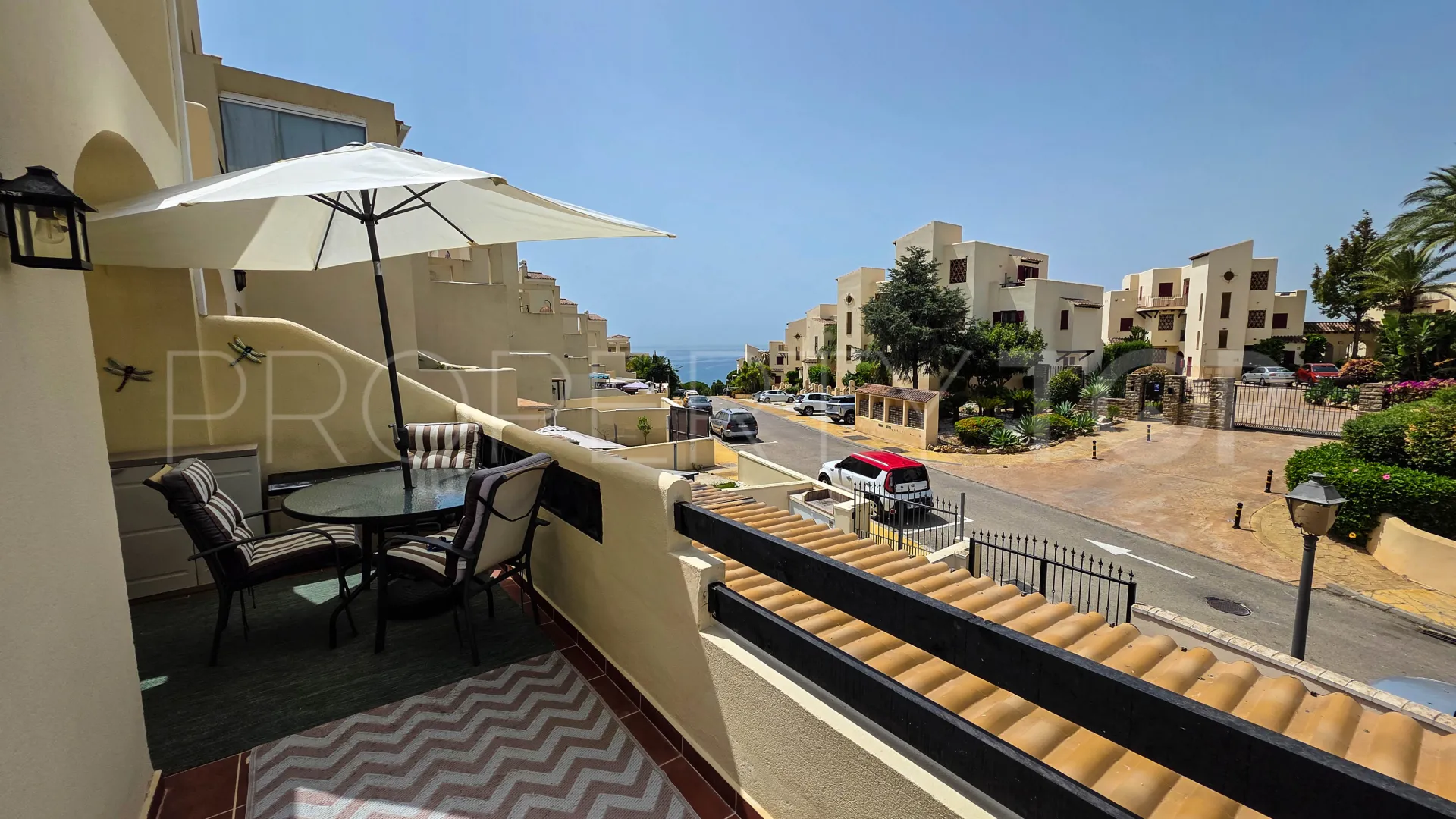Buy Bahia de Casares duplex penthouse with 3 bedrooms