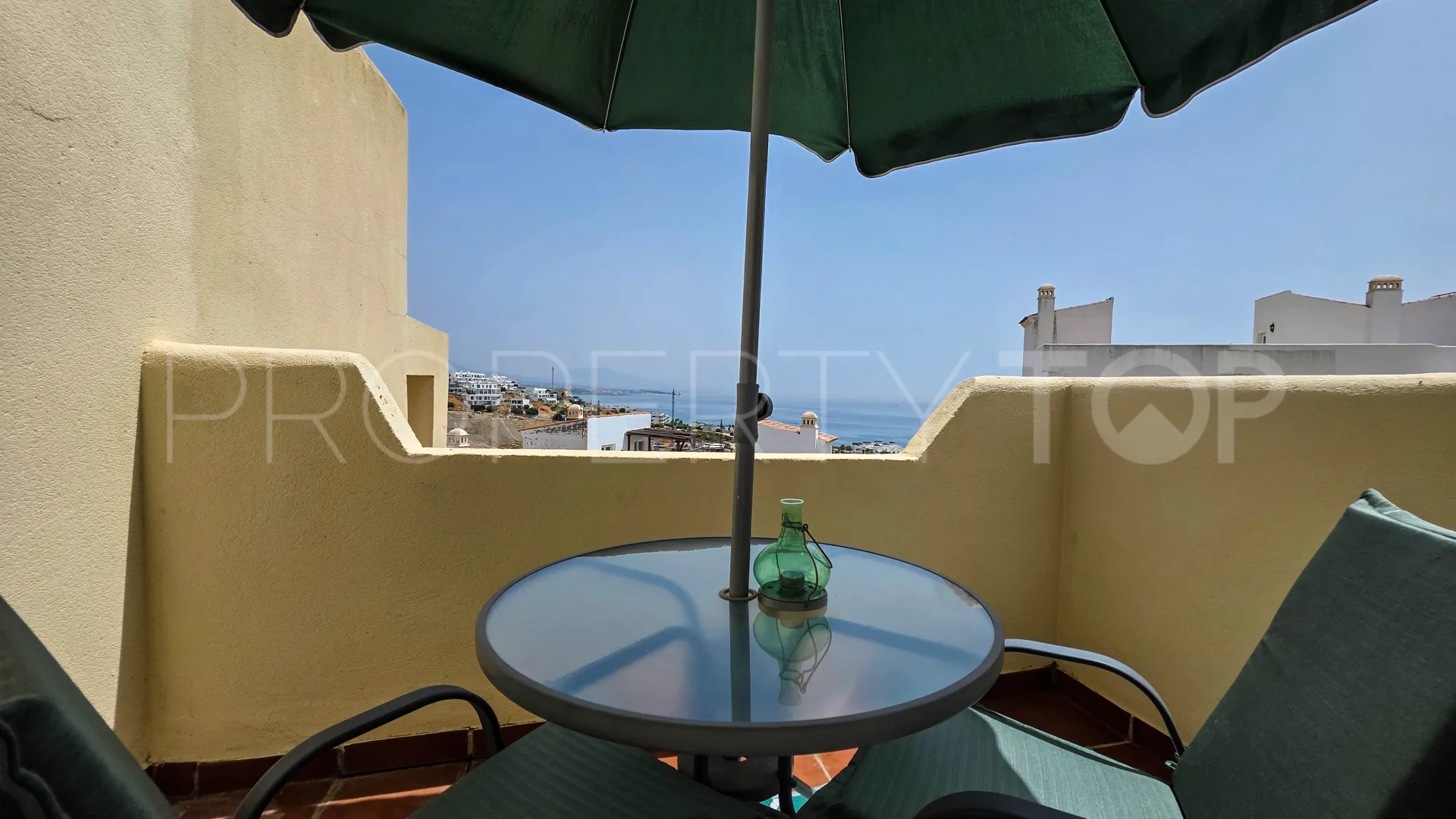 Buy Bahia de Casares duplex penthouse with 3 bedrooms