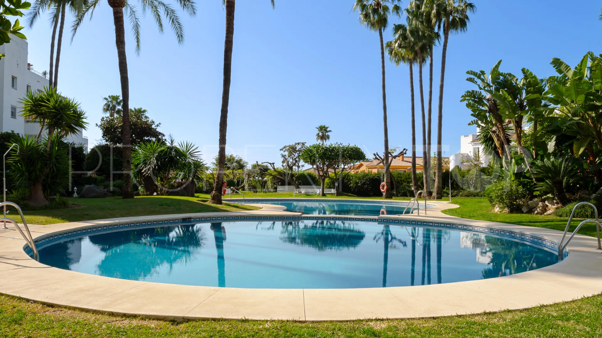 Se vende apartamento en Estepona Este