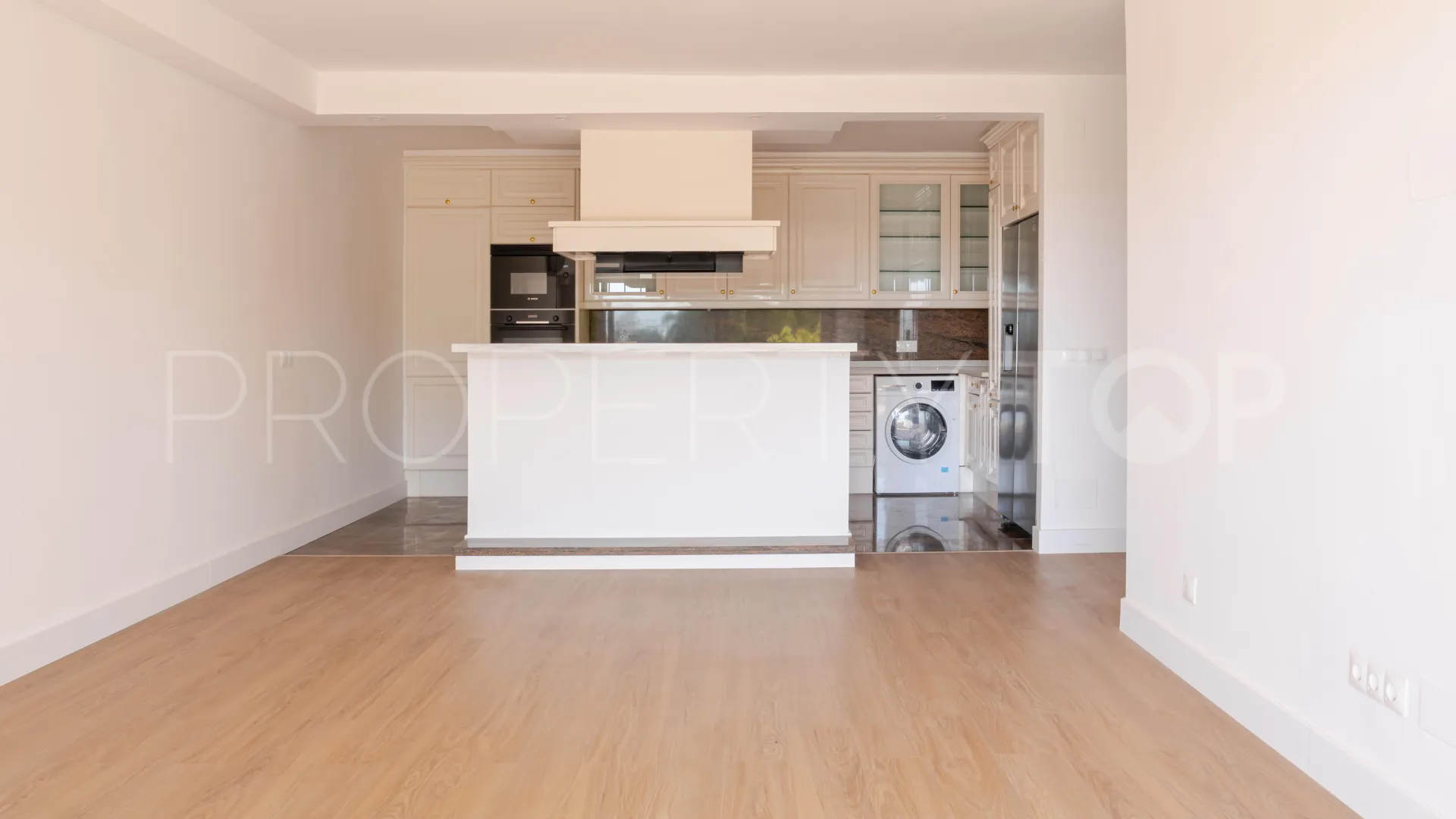 Se vende apartamento en Estepona Este