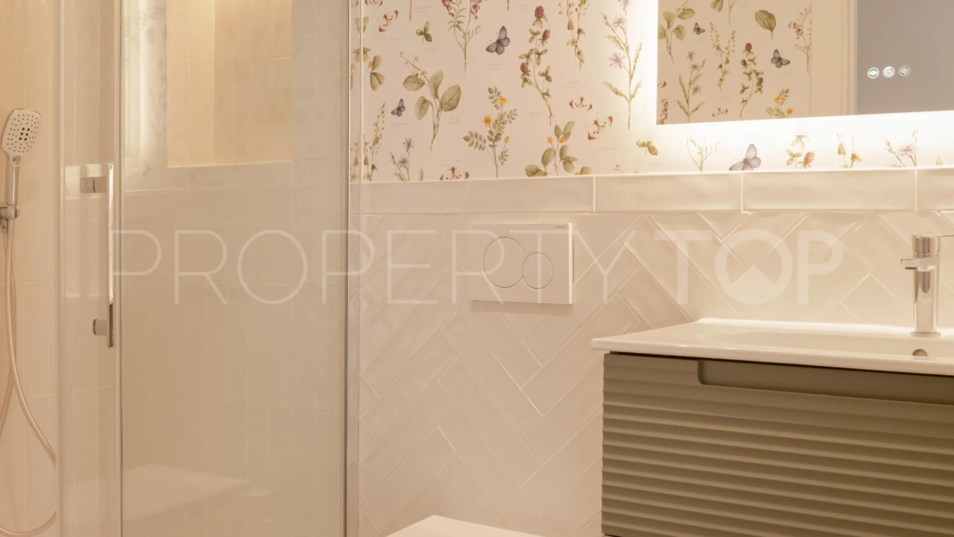 Se vende apartamento en Estepona Este