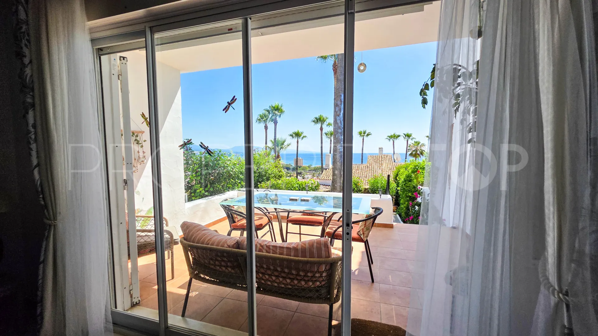 Town house for sale in La Duquesa
