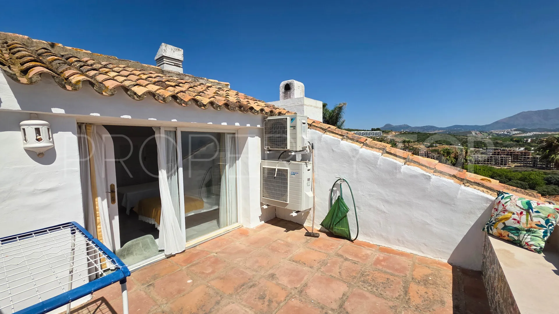 Town house for sale in La Duquesa