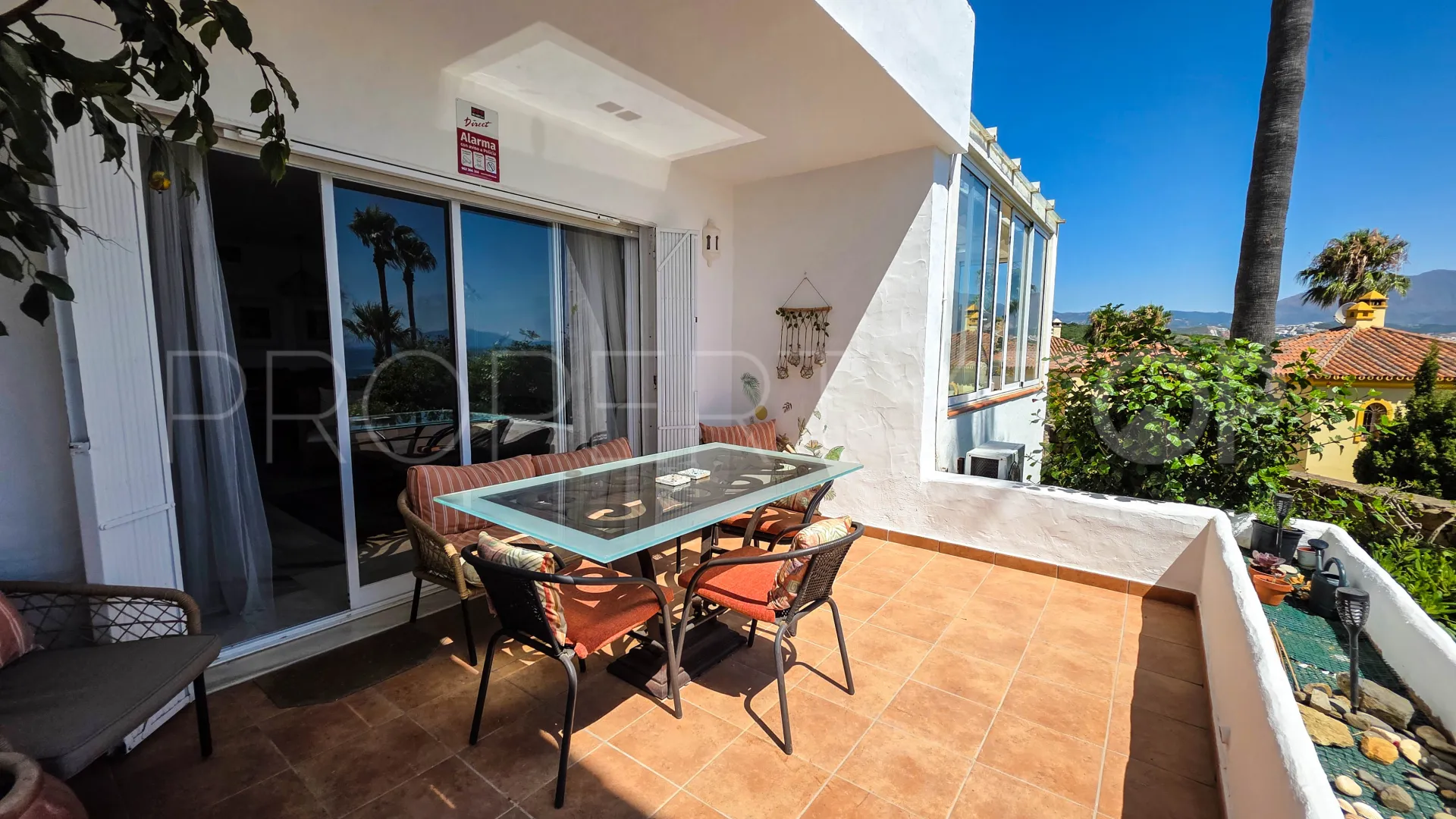 Town house for sale in La Duquesa