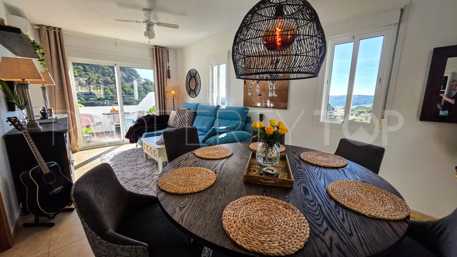 Casares Pueblo, pareado de 3 dormitorios en venta