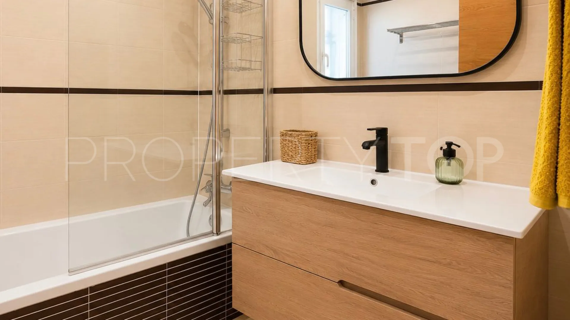 Casares Pueblo, pareado de 3 dormitorios en venta