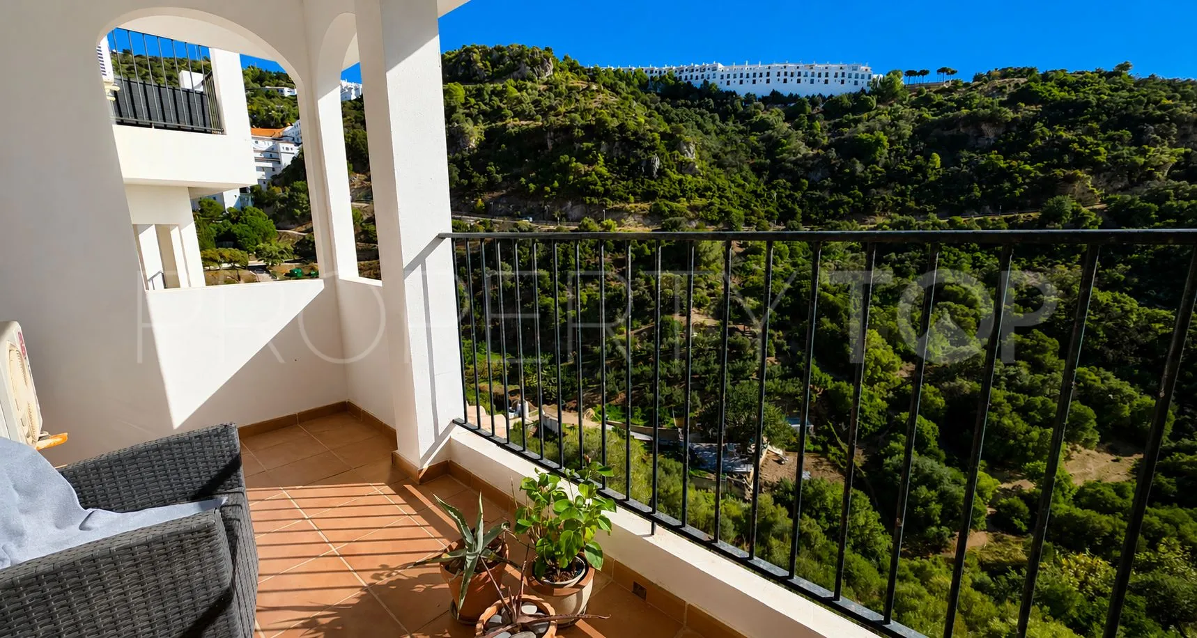 Casares Pueblo, pareado de 3 dormitorios en venta