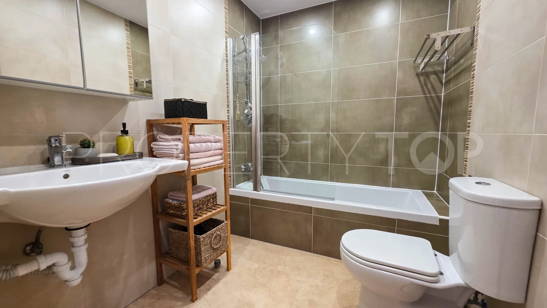 Casares Pueblo, pareado de 3 dormitorios en venta