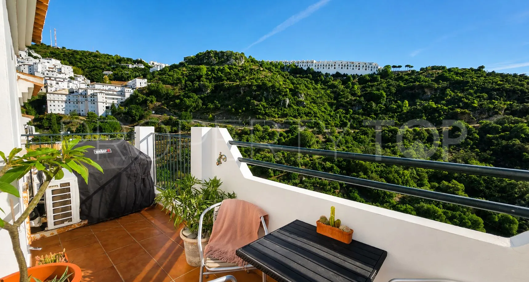 Casares Pueblo, pareado de 3 dormitorios en venta