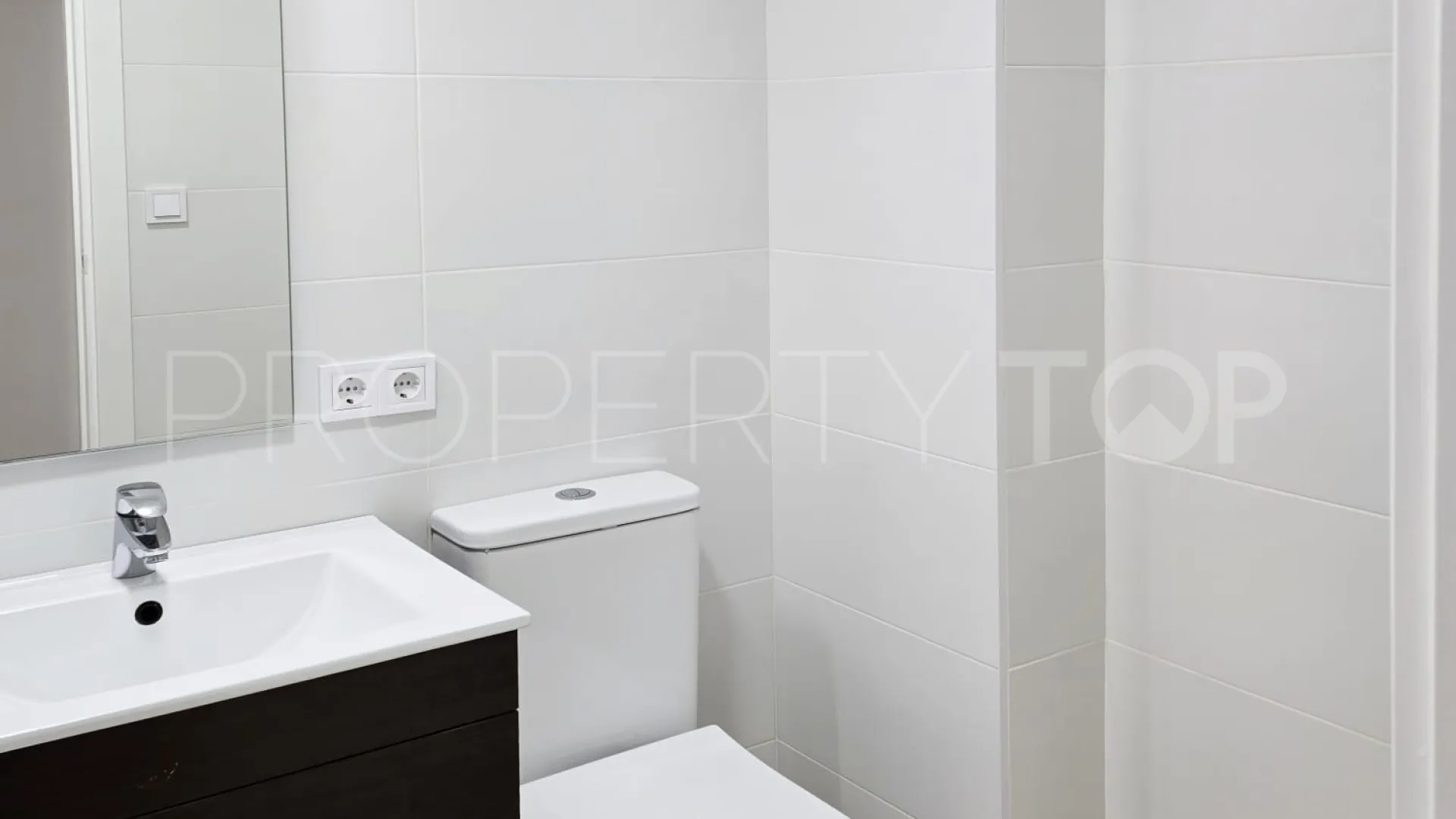 Apartamento con 2 dormitorios en venta en Orihuela Costa