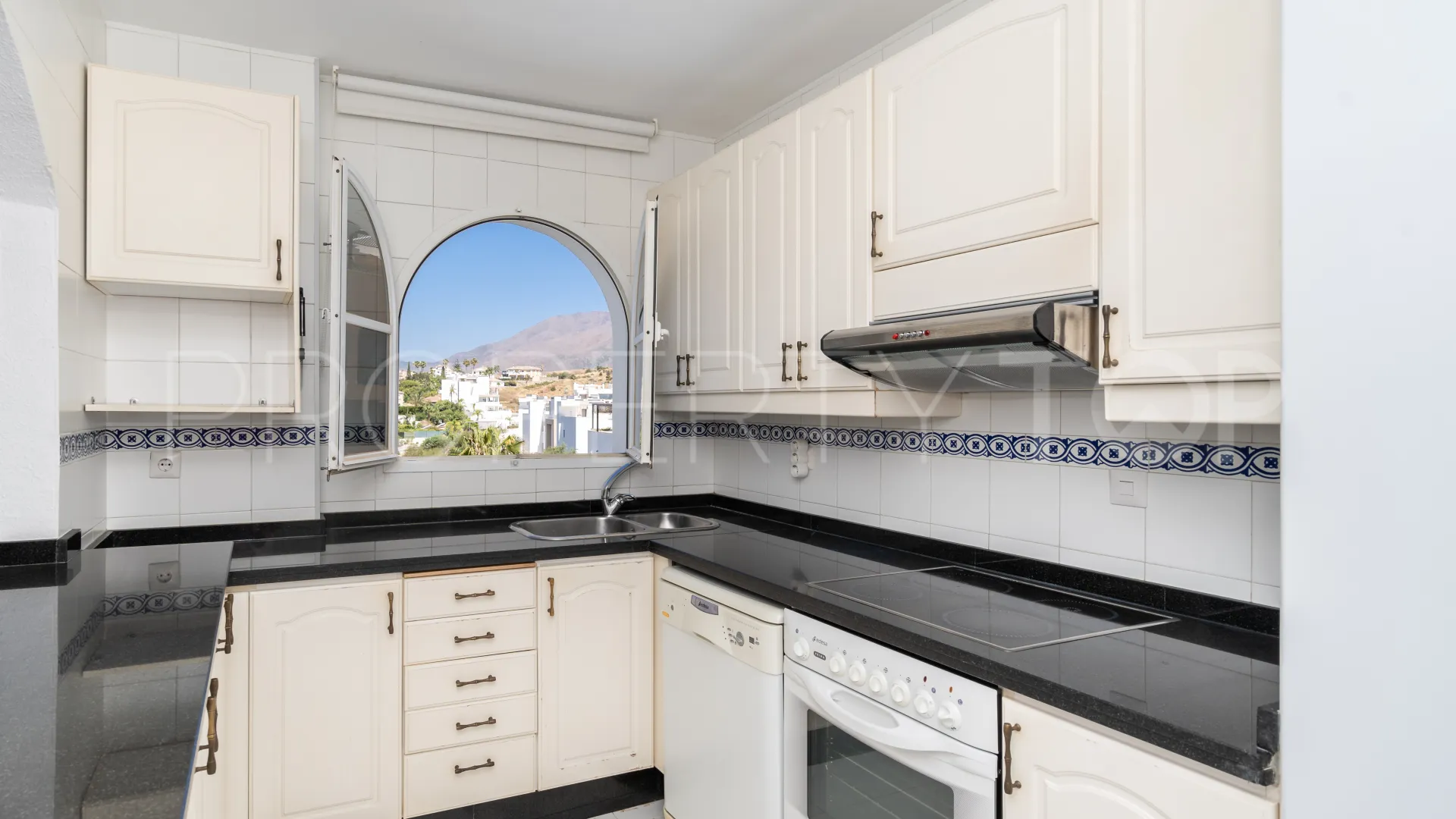 Seghers, apartamento de 3 dormitorios en venta