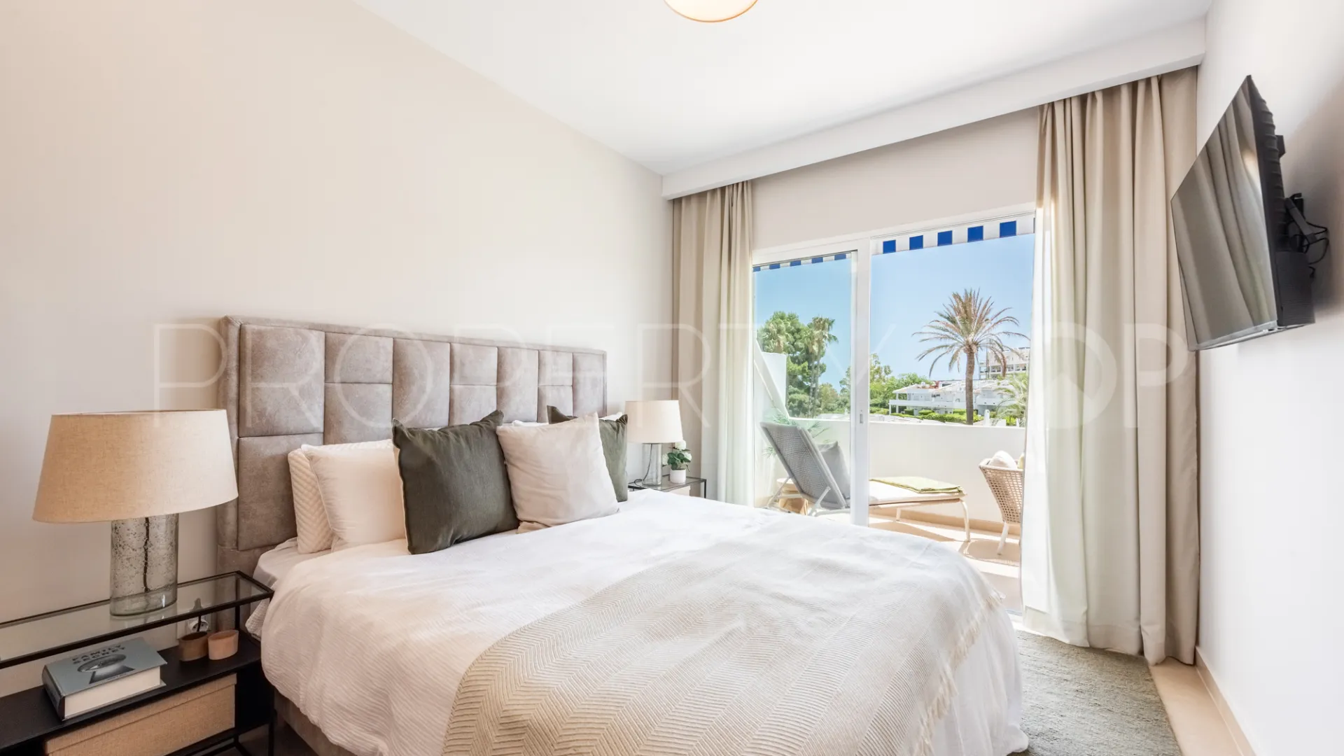 Los Dragos, atico duplex en venta de 3 dormitorios