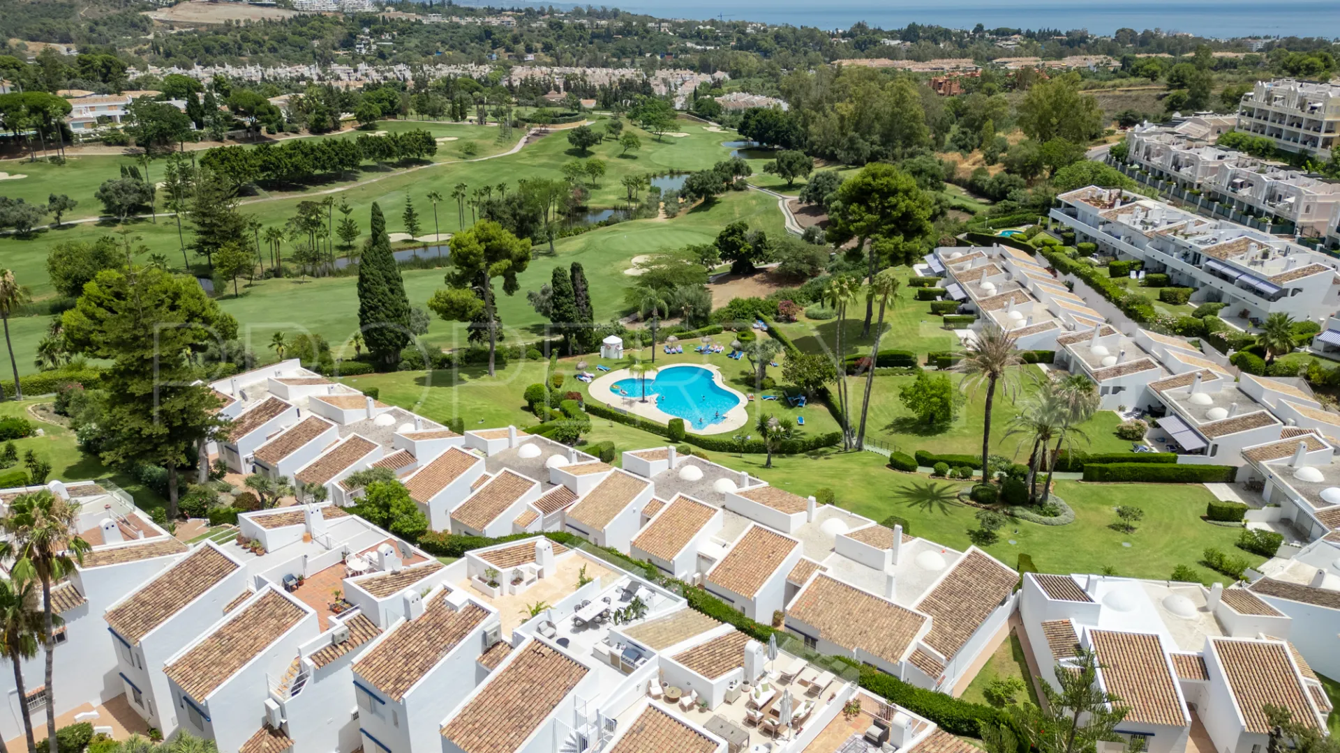 Los Dragos, atico duplex en venta de 3 dormitorios