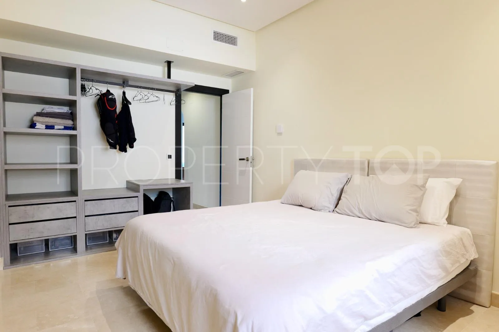 3 bedrooms apartment for sale in Marbella - Puerto Banus
