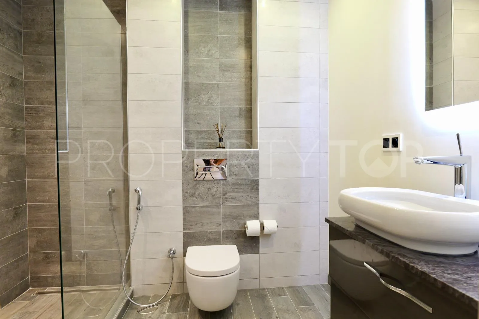 3 bedrooms apartment for sale in Marbella - Puerto Banus