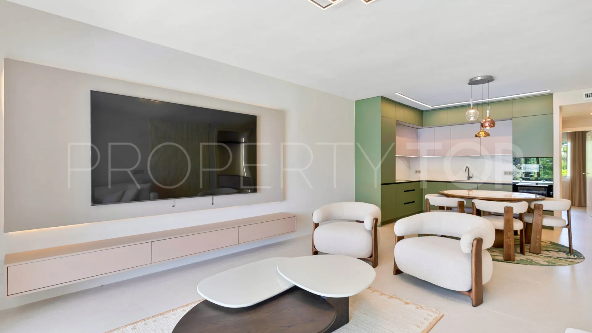 For sale 3 bedrooms ground floor apartment in Malambo