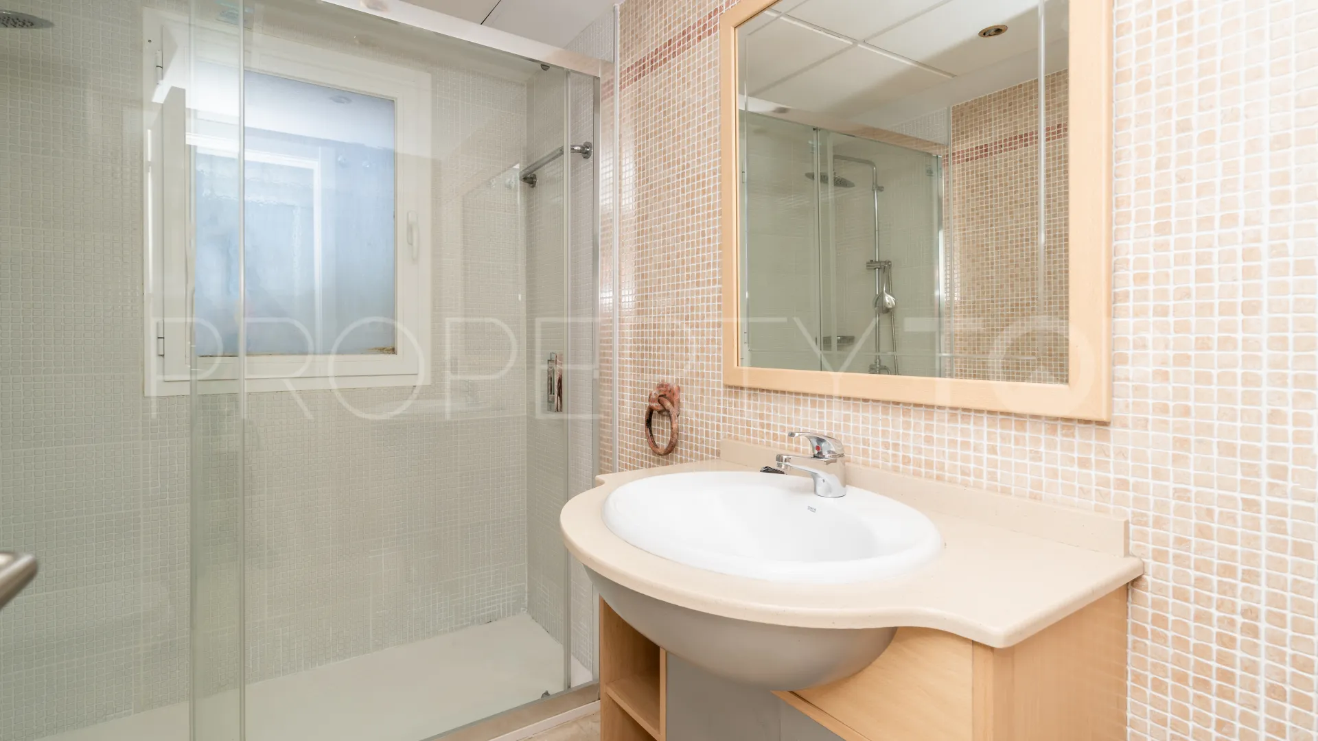 Atico duplex a la venta de 4 dormitorios en Estepona Este
