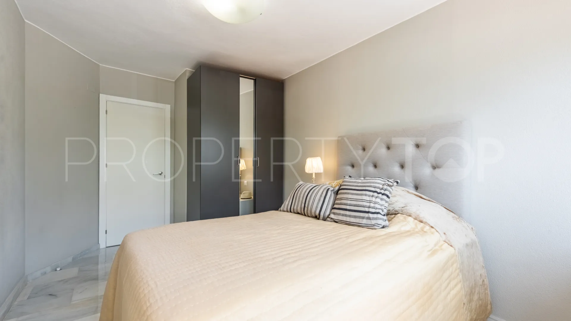 Se vende adosado en Los Naranjos de Marbella