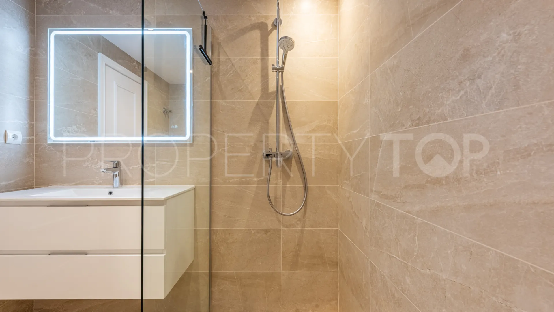 For sale apartment with 2 bedrooms in Cerro Blanco