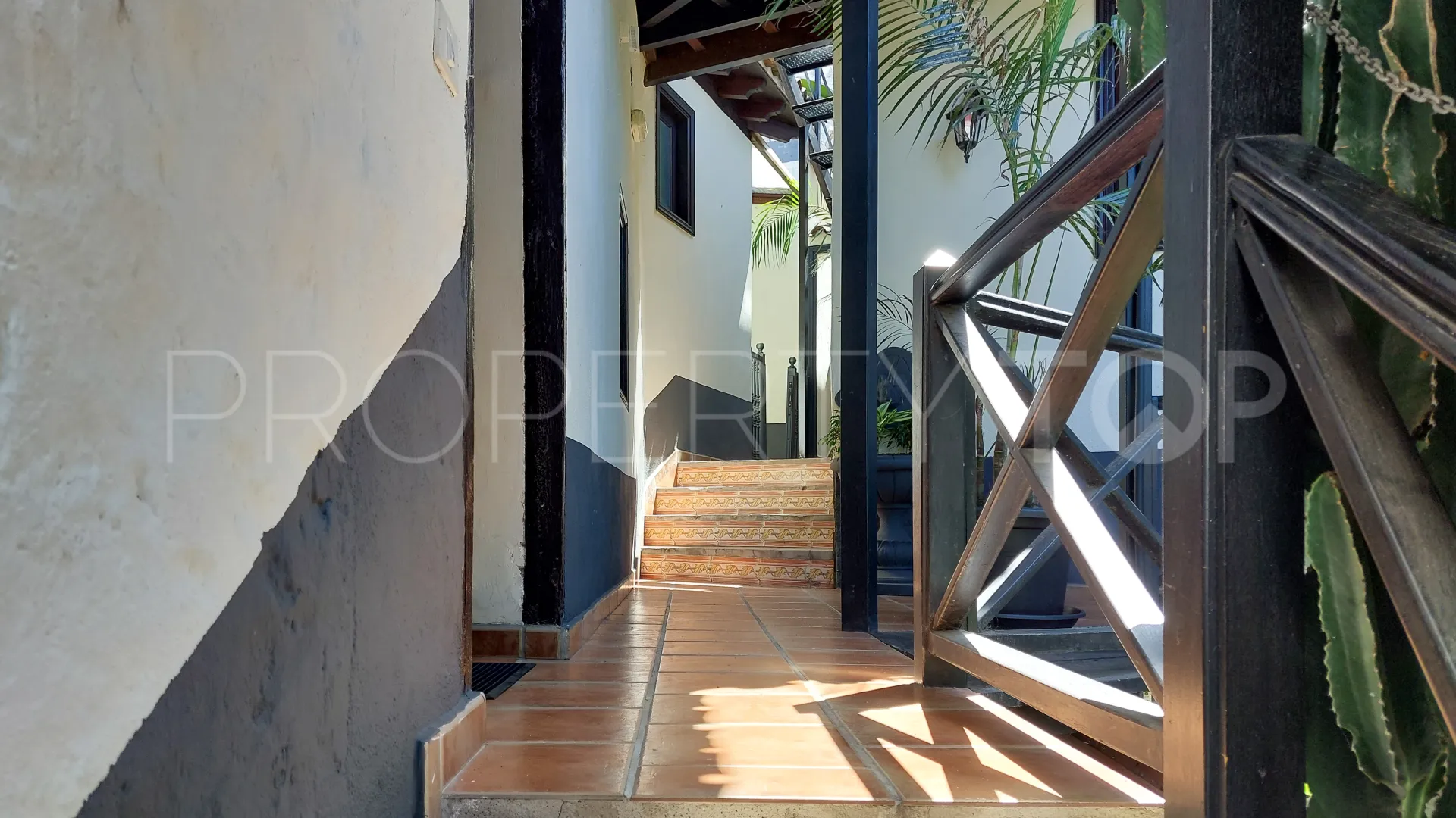 La Vega-El Amparo-Cueva del Viento, hotel en venta