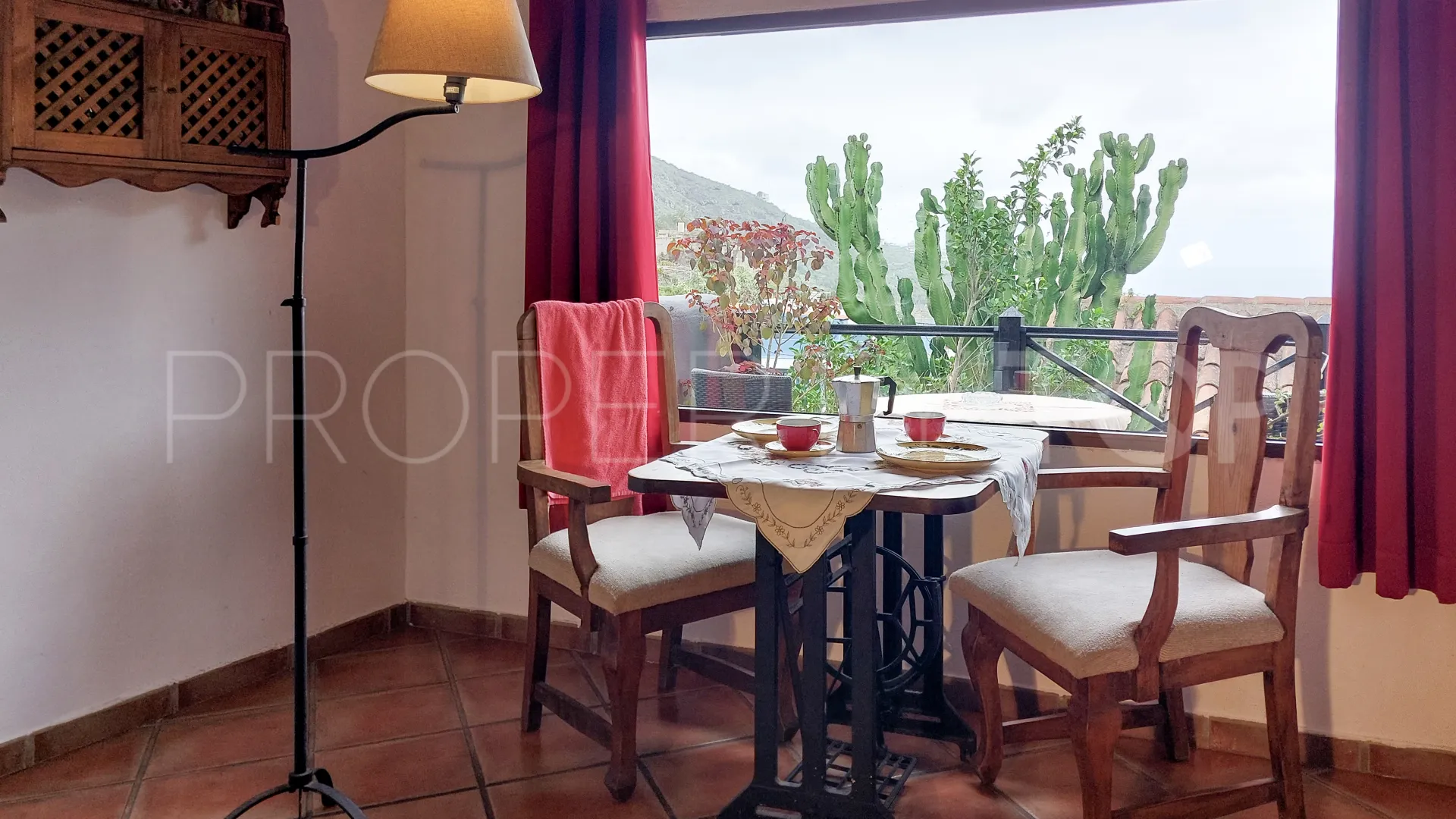 La Vega-El Amparo-Cueva del Viento, hotel en venta