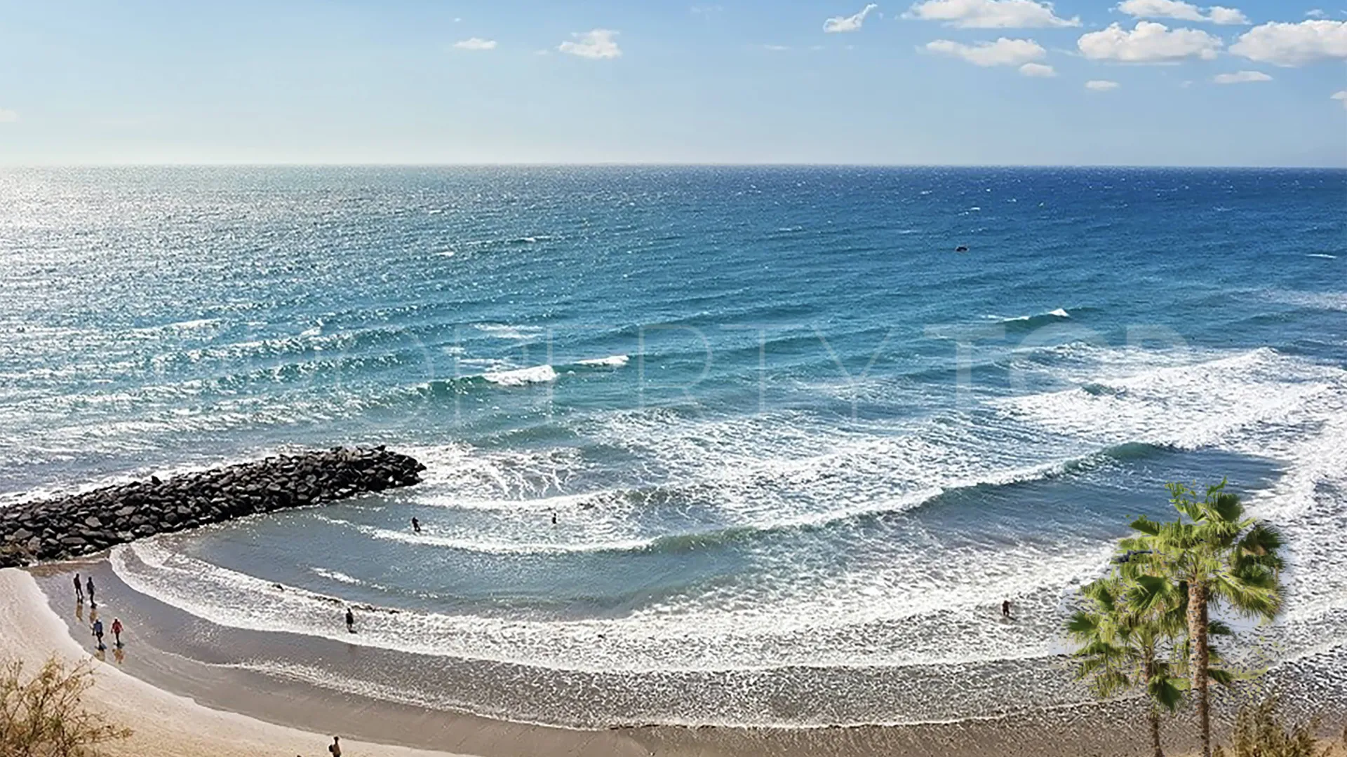 Se vende apartamento en Monte Rojo con 1 dormitorio