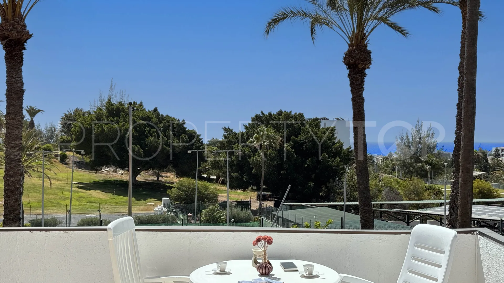 Se vende apartamento en Monte Rojo con 1 dormitorio