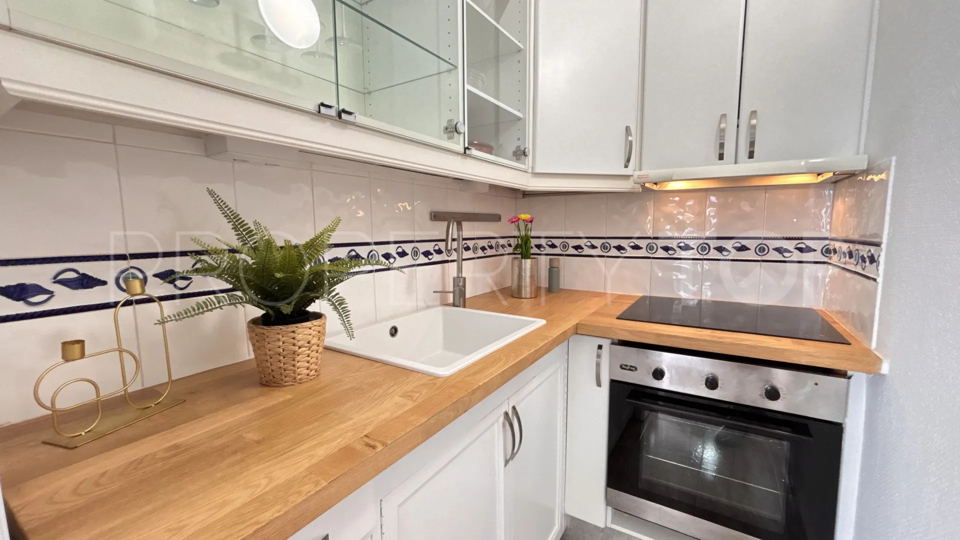 Se vende apartamento en Monte Rojo con 1 dormitorio