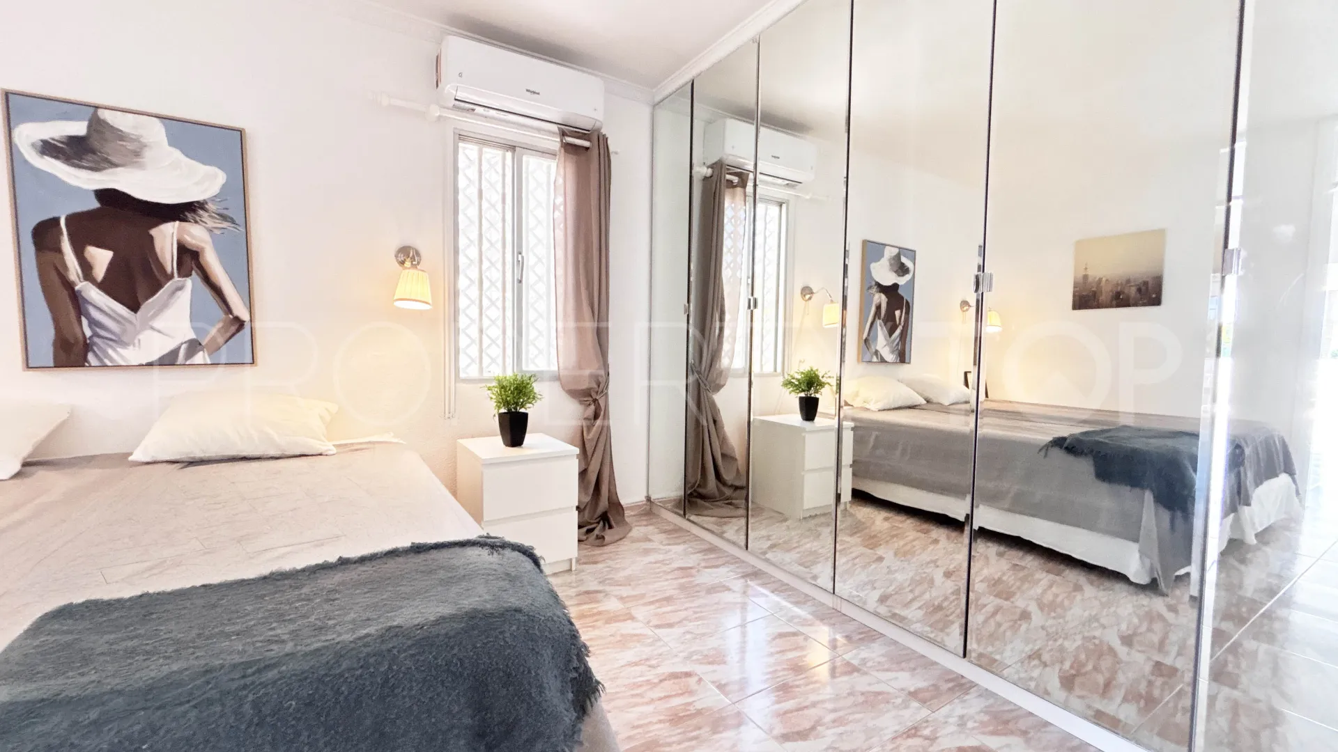 Se vende apartamento en Monte Rojo con 1 dormitorio
