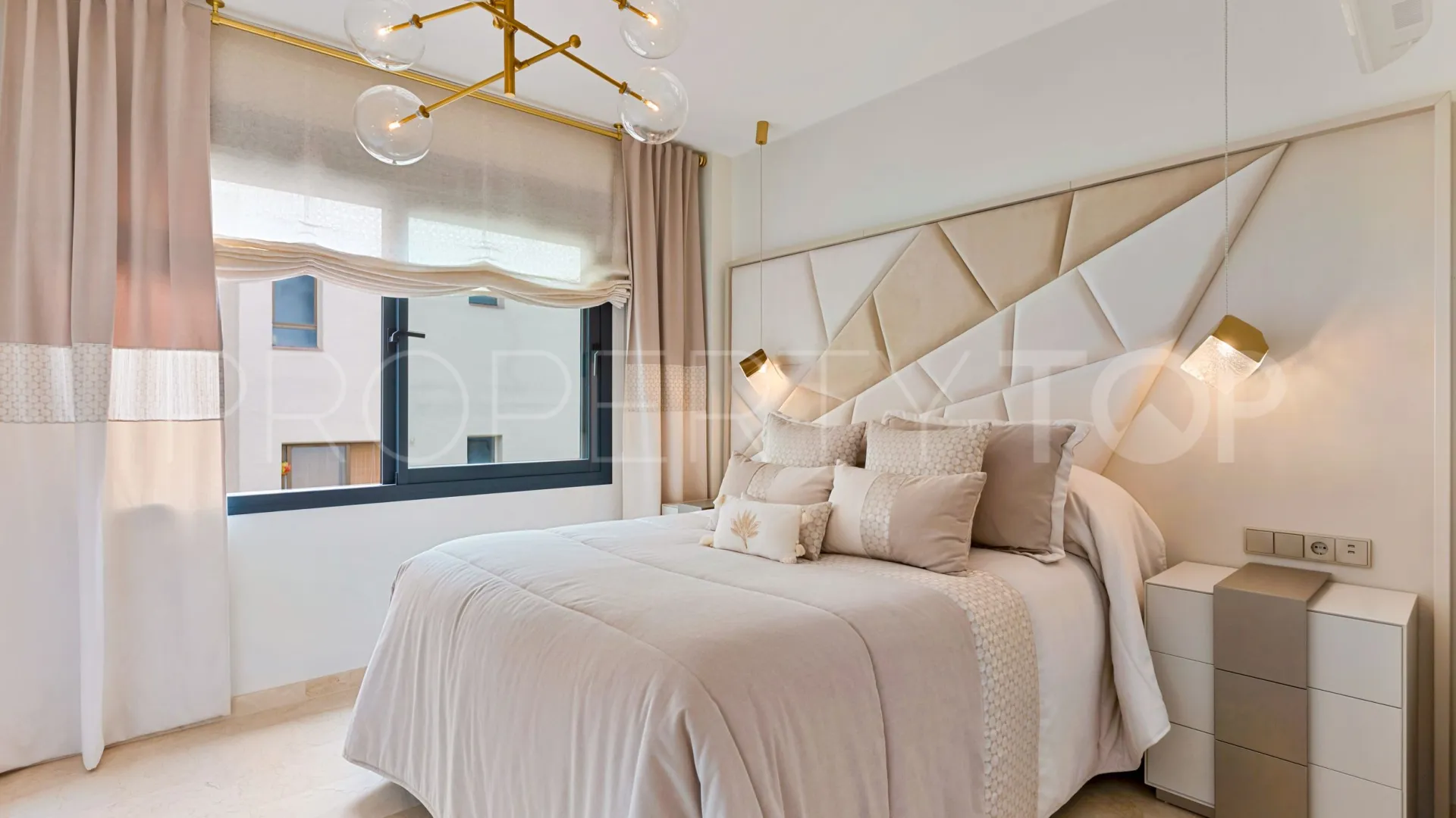 Ático a la venta en Marbella Centro con 3 dormitorios