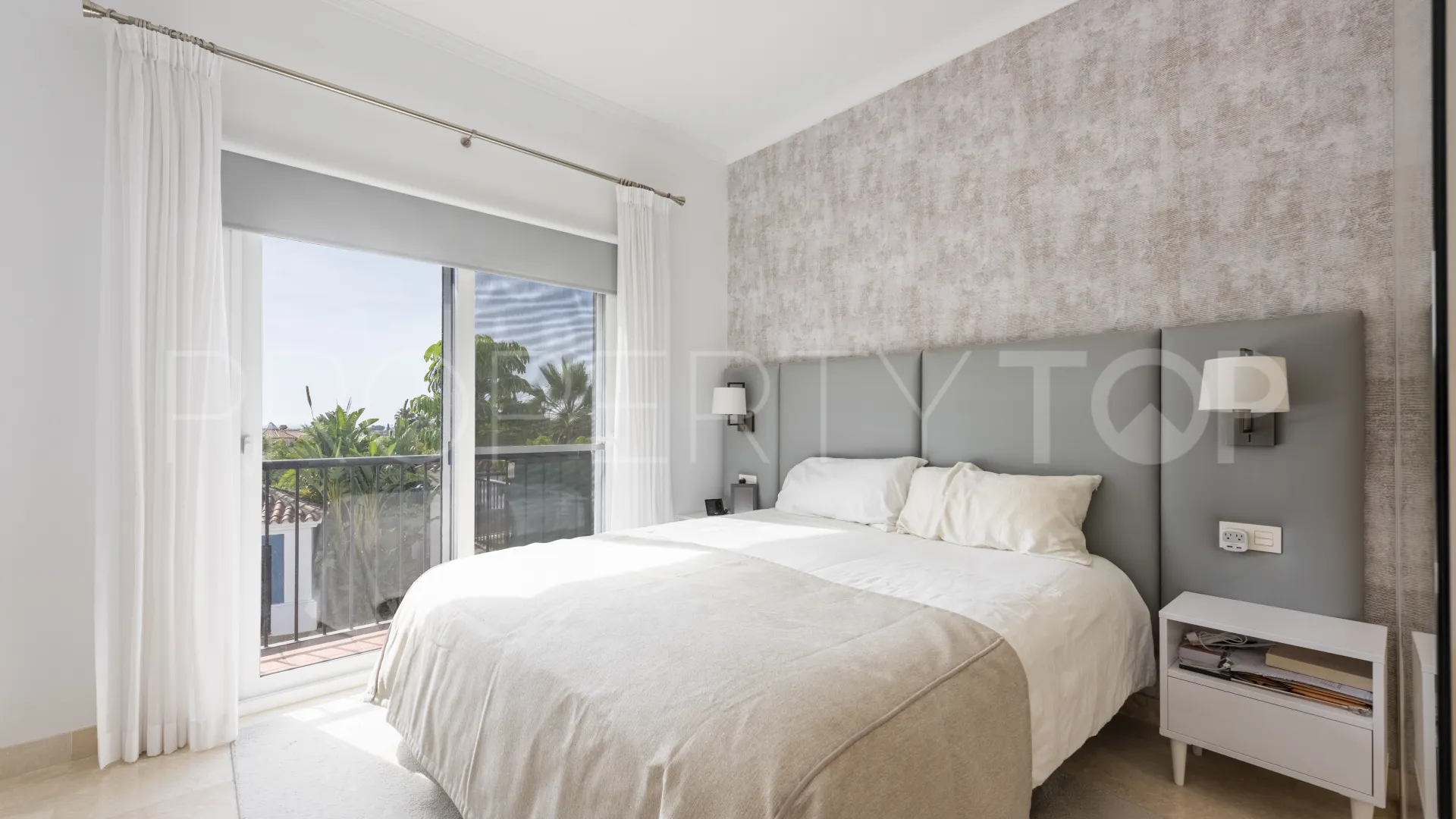 2 bedrooms Paraiso Pueblo duplex penthouse for sale