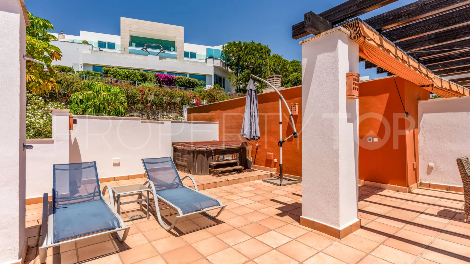 For sale duplex penthouse in La Quinta Suites