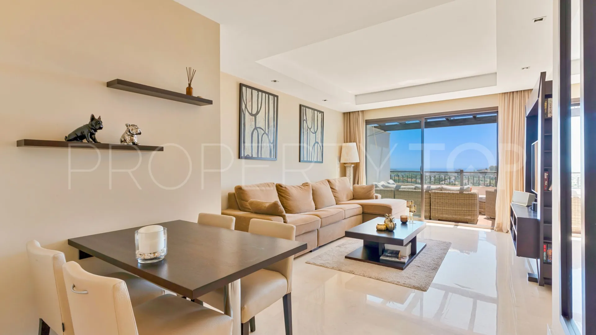 For sale duplex penthouse in La Quinta Suites