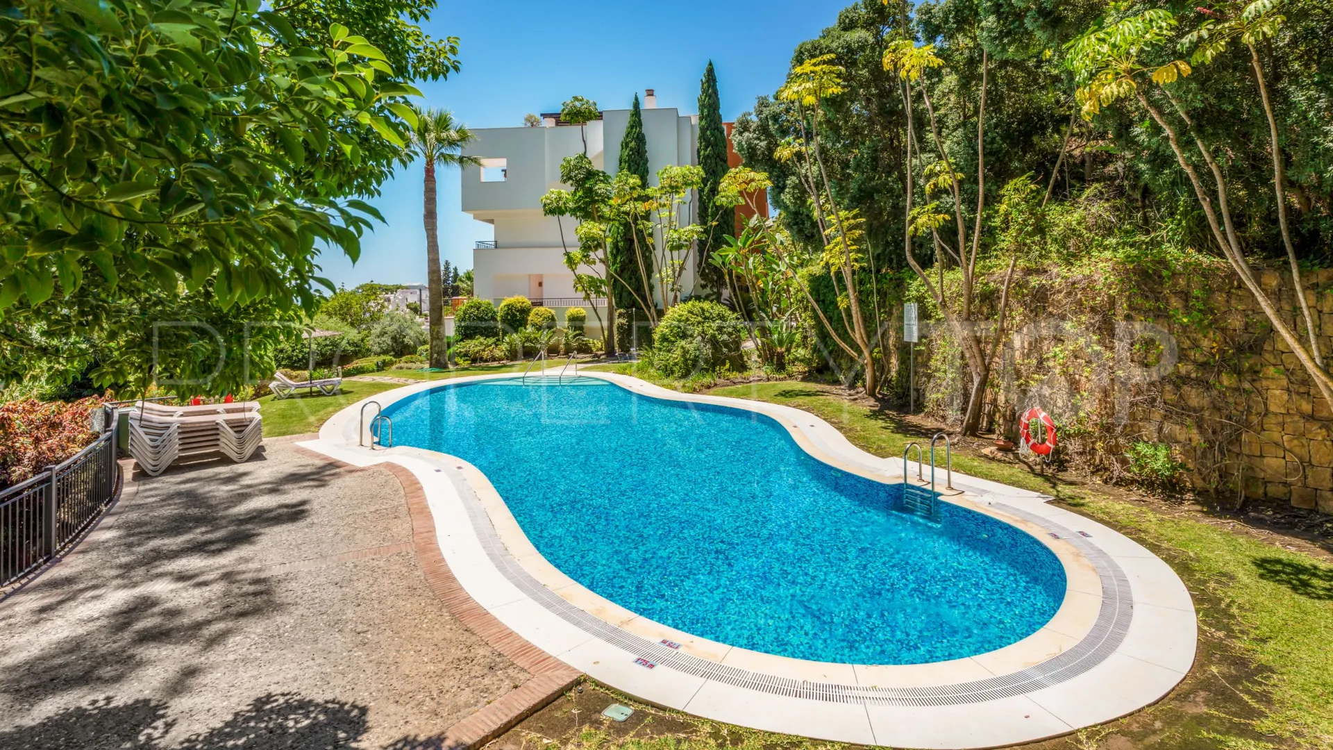For sale duplex penthouse in La Quinta Suites