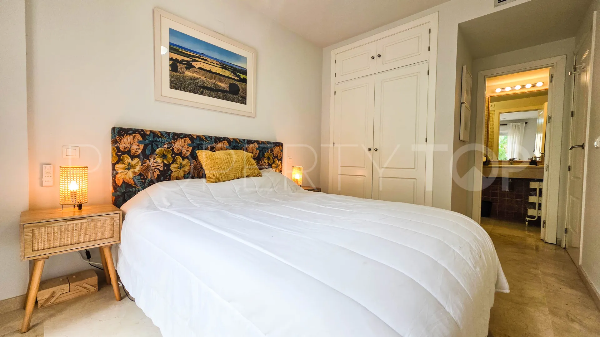 Se vende apartamento planta baja con 2 dormitorios en La Duquesa