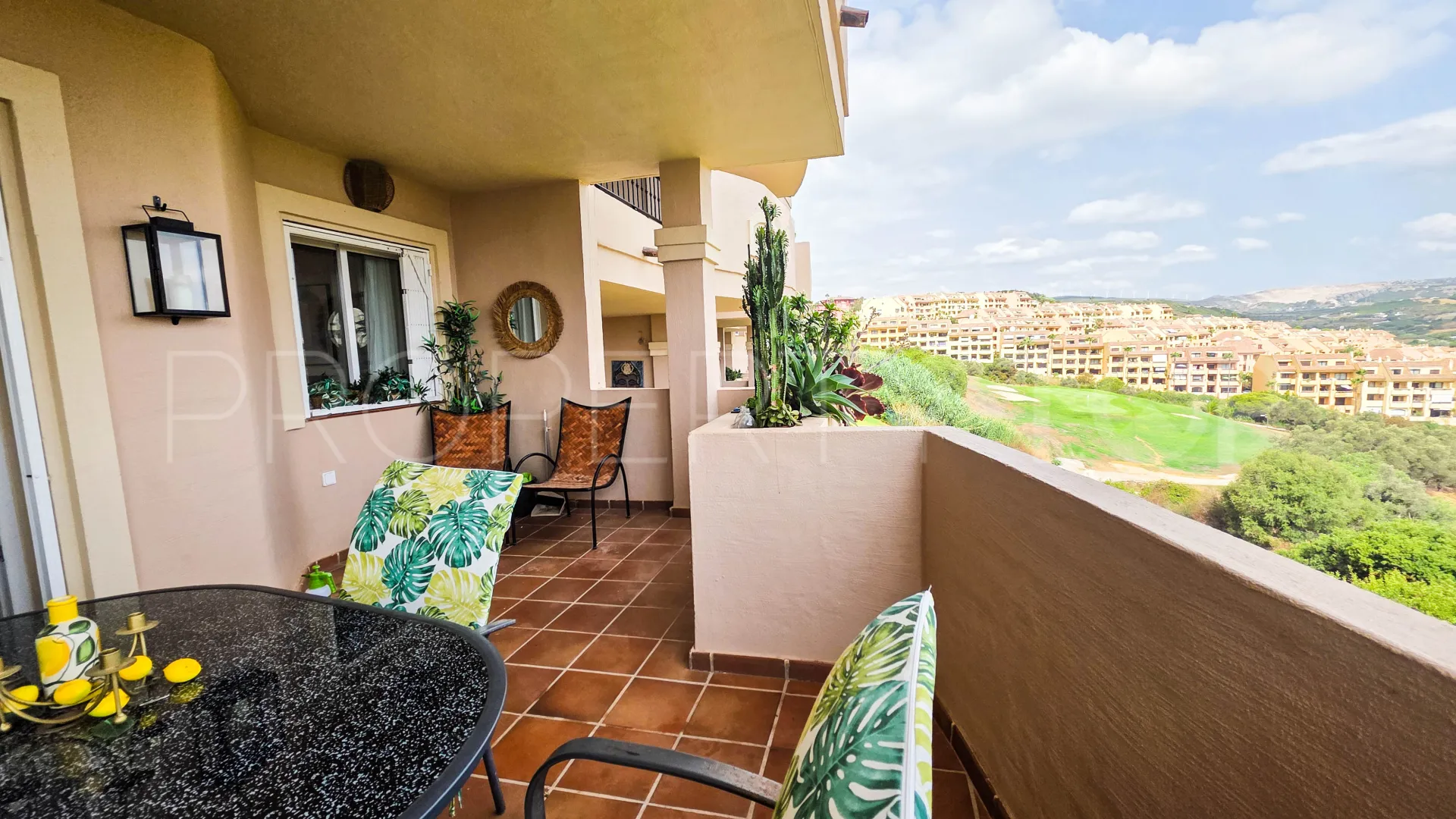 Se vende apartamento planta baja con 2 dormitorios en La Duquesa