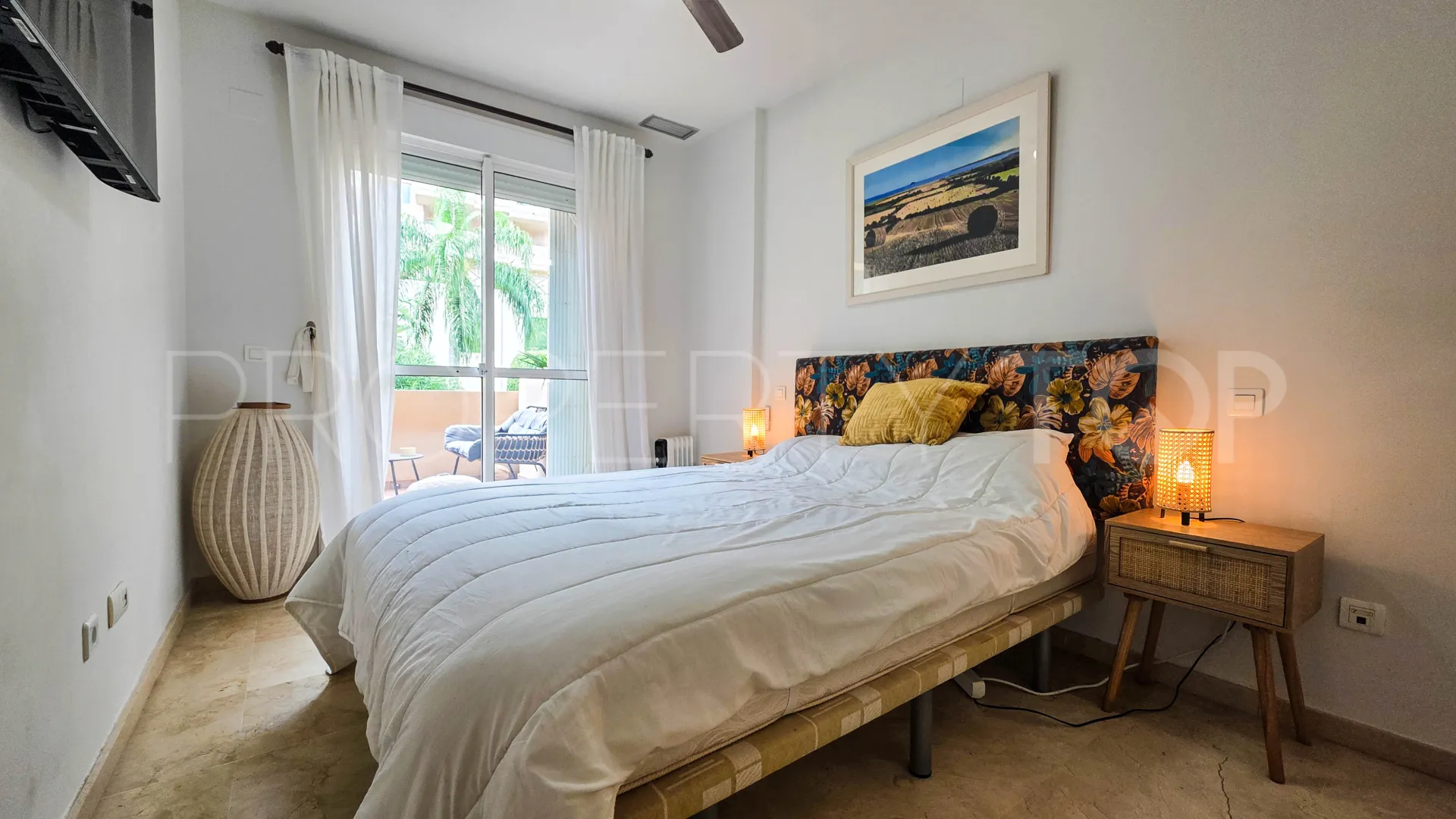 Se vende apartamento planta baja con 2 dormitorios en La Duquesa