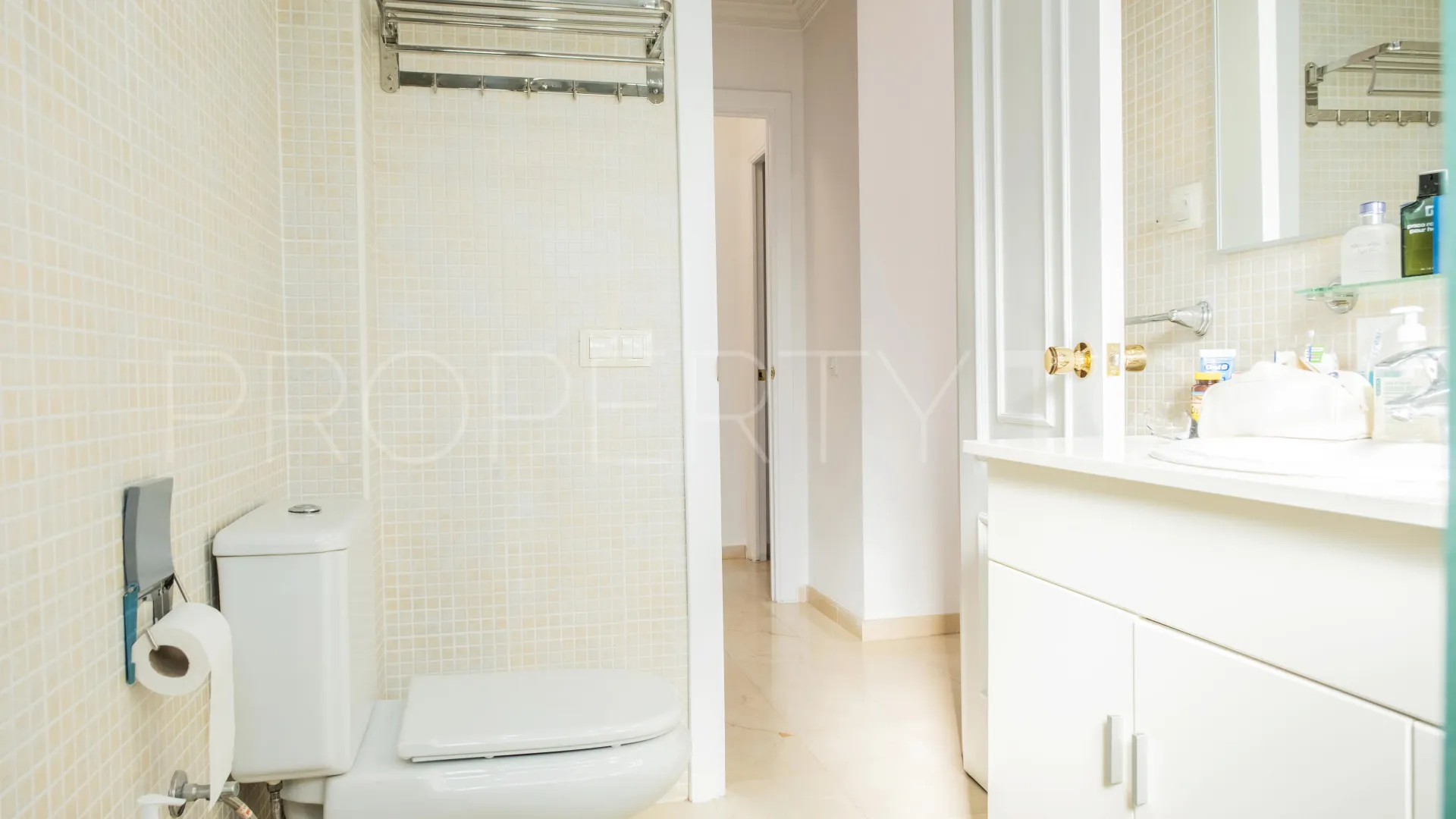 Nueva Andalucia, apartamento en venta con 2 dormitorios