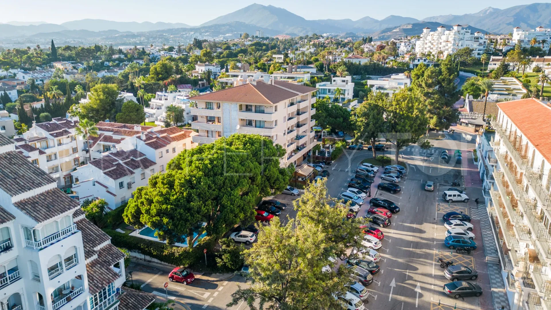 Nueva Andalucia, apartamento en venta con 2 dormitorios