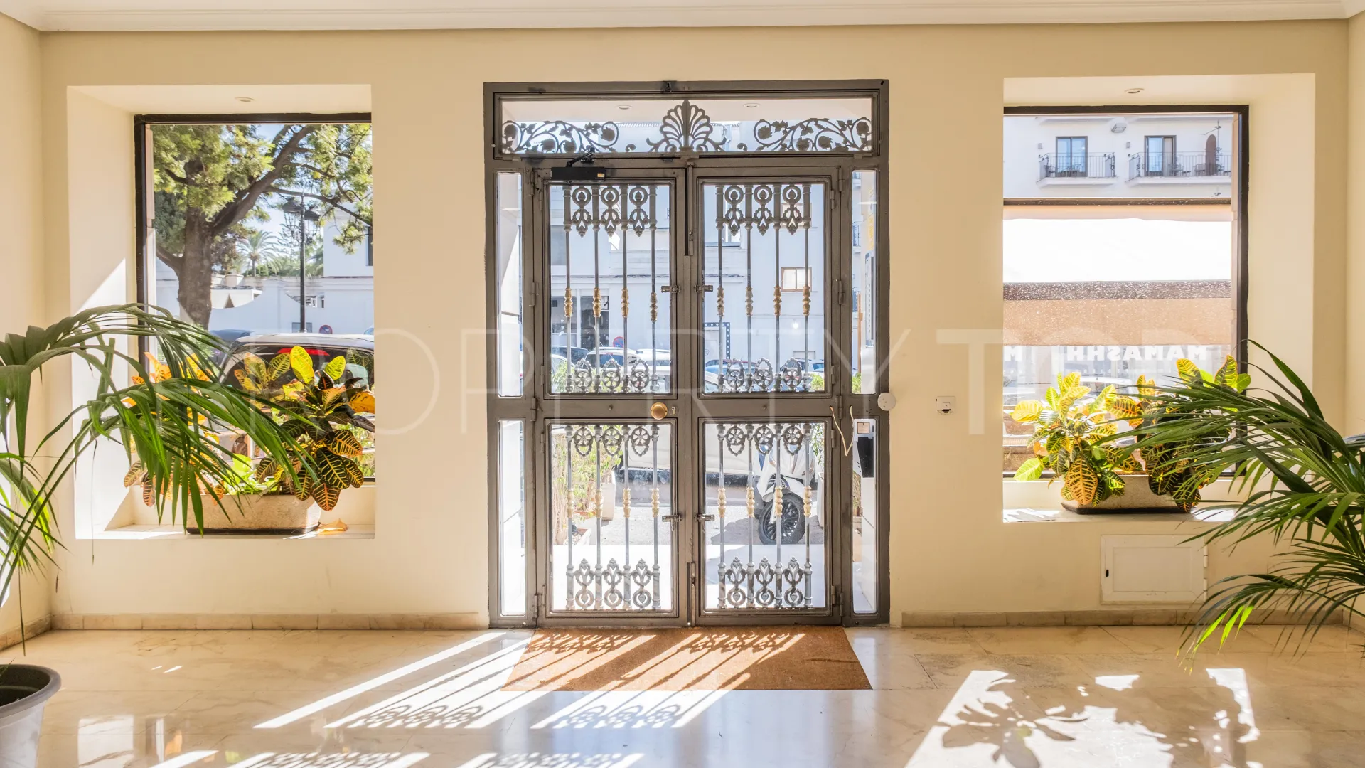 Nueva Andalucia, apartamento en venta con 2 dormitorios