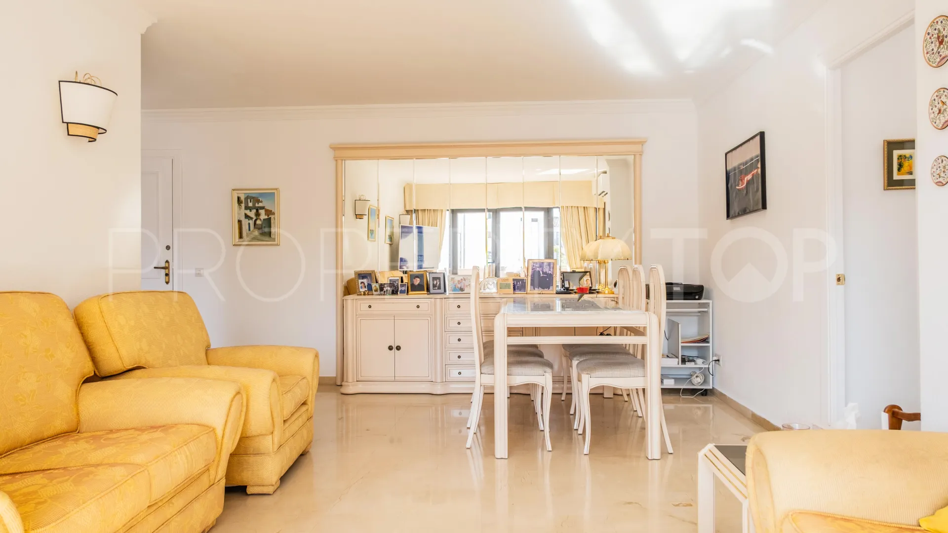 Nueva Andalucia, apartamento en venta con 2 dormitorios