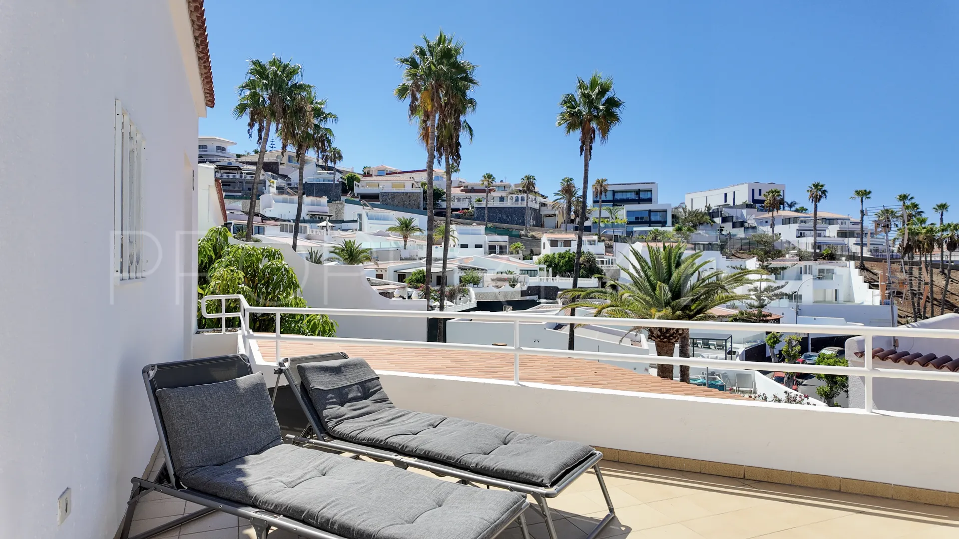 For sale villa in San Eugenio with 3 bedrooms