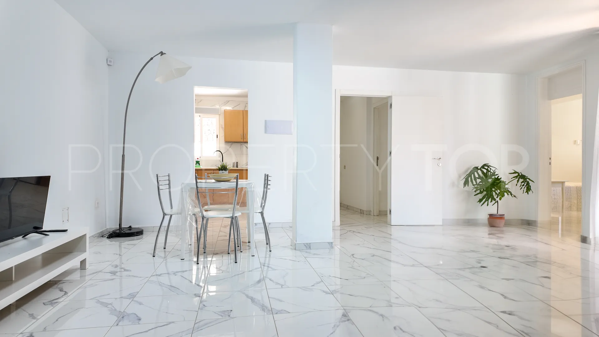 For sale villa in San Eugenio with 3 bedrooms