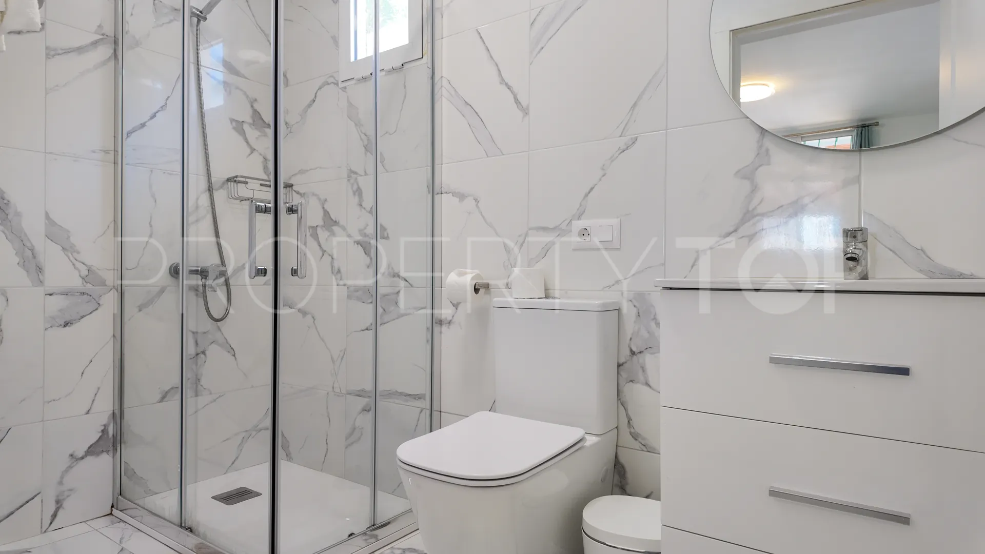 For sale villa in San Eugenio with 3 bedrooms