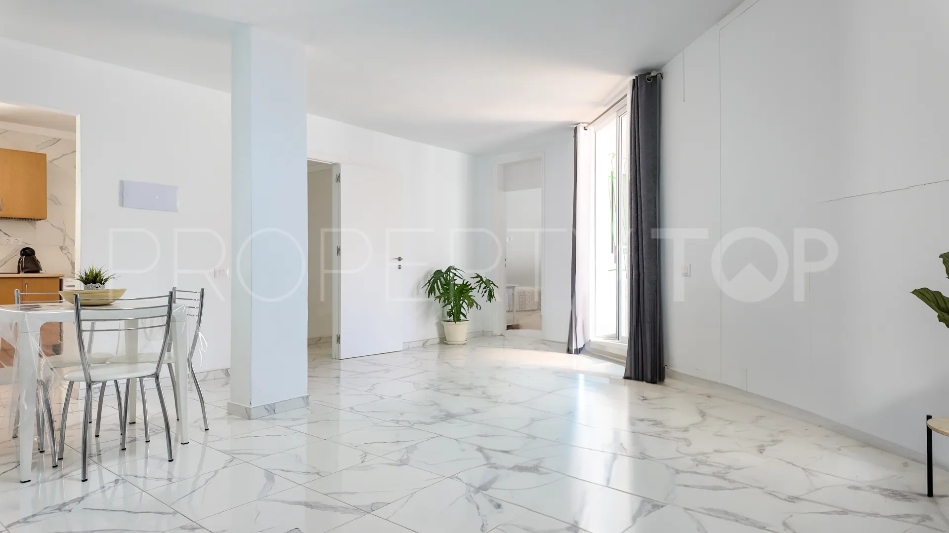 For sale villa in San Eugenio with 3 bedrooms