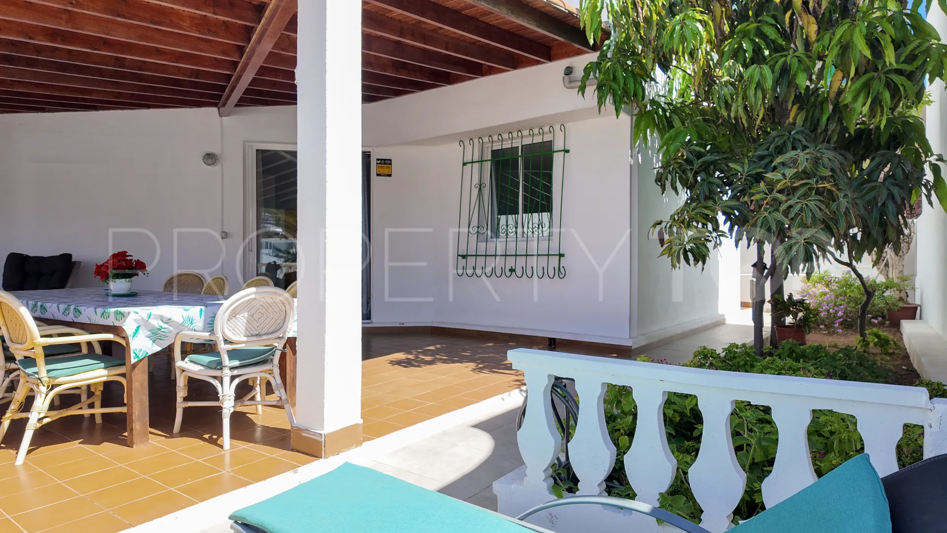 For sale villa in San Eugenio with 3 bedrooms
