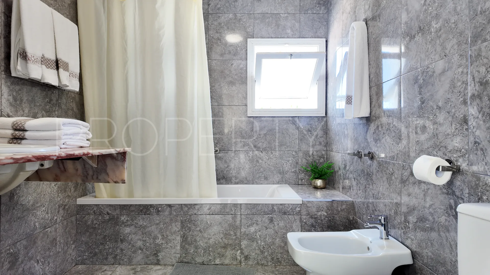 For sale villa in San Eugenio with 3 bedrooms
