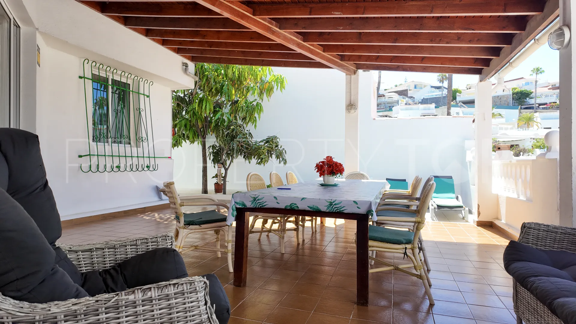 For sale villa in San Eugenio with 3 bedrooms