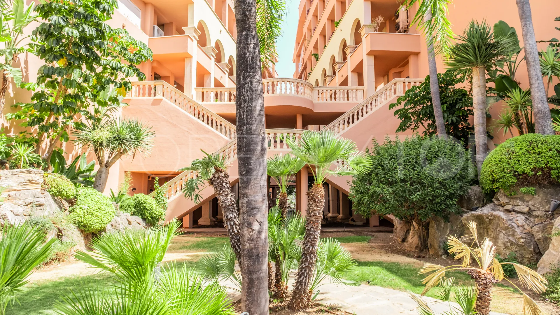 Magna Marbella apartment for sale